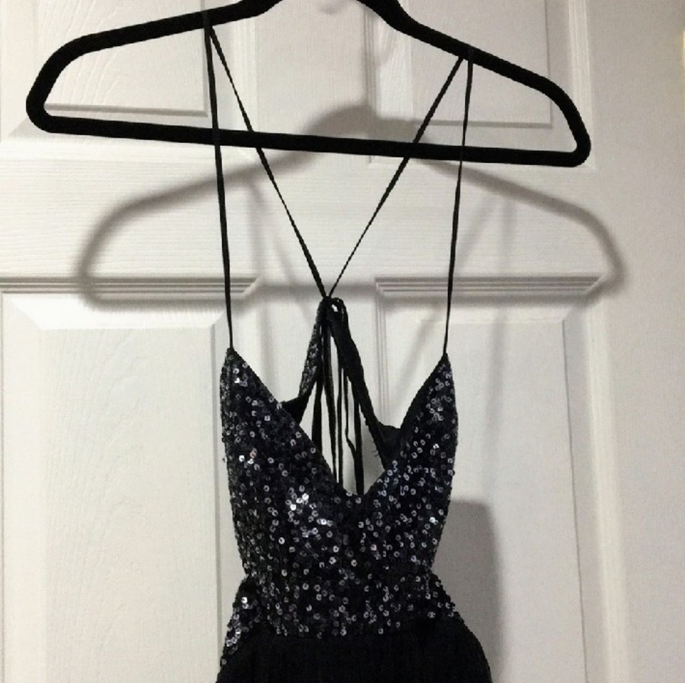BCBG sequence dress size 4